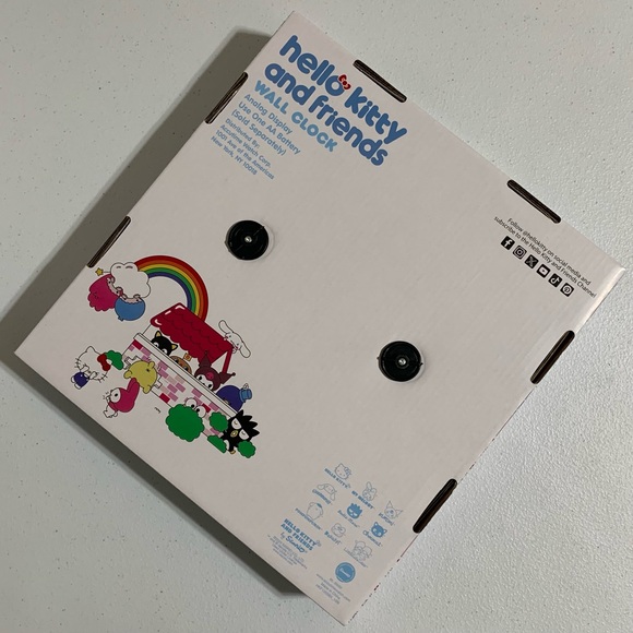 Hello Kitty and Friends by Sanrio Analog Wall Clock-New in Box - Picture 4 of 5